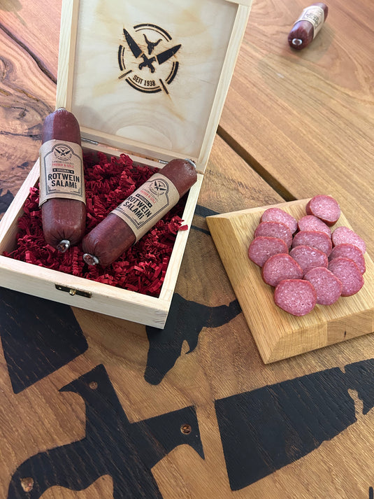Rotweinsalami | 130 Gramm | eigene Herstellung | perfekt als Geschenk geeignet  | Mit Geschenkbox